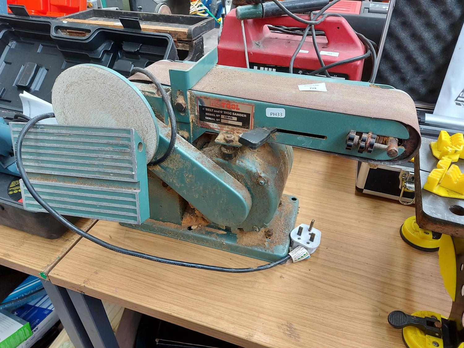 green Nutool CH46 electric belt/disc sander