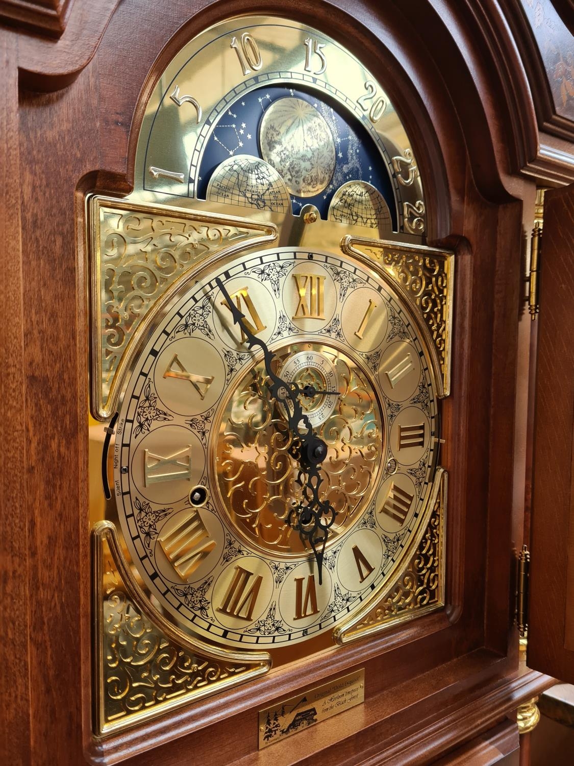 A German Dold Exquisit Black Forest Clock Factory burr walnut ...