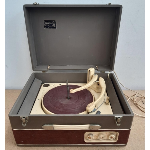 A late 1950s/early 1960s Electric Audio Reproducers (EAR) 19... Barnebys