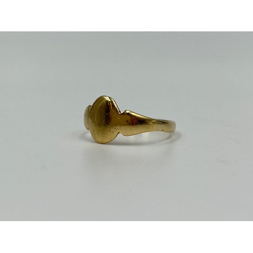 1146A - A 9ct gold signet ring, size L - approx. gross weight 1.78 grams