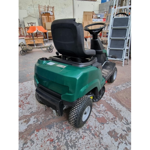 682 - An Atco Rider 27HR ride-on lawn mower with Briggs & Stratton 950E series engine