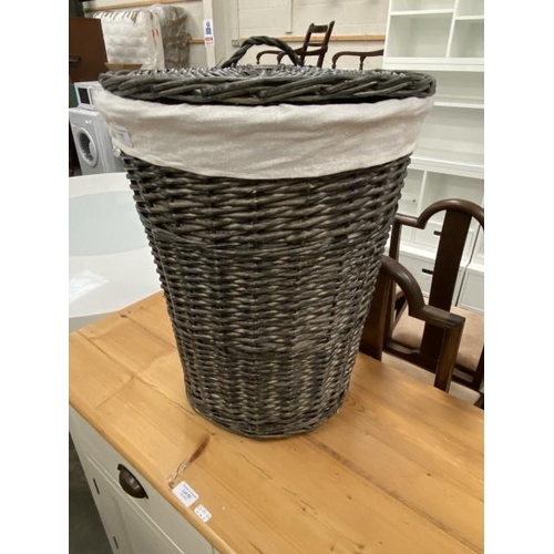 51 - Laundry basket (NEW)