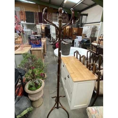 53 - Bentwood hat stand