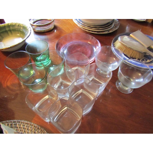 47 - Collection of Various Vintage Glass Wear Quantity As Photographed