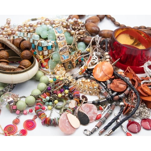 20 - Various Vintage, Costume and Other Assorted Jewellery, Quantity as Photographed