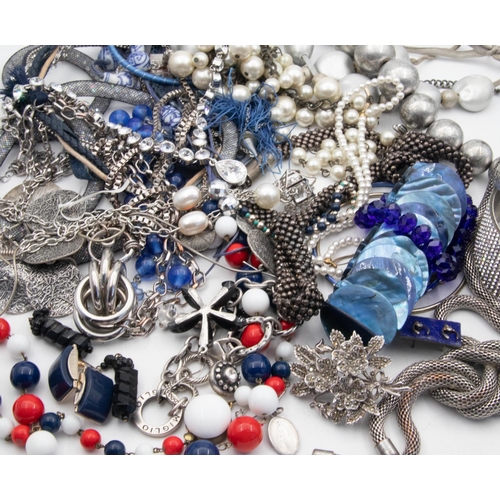 25 - Various Vintage, Costume and Other Assorted Jewellery, Quantity as Photographed