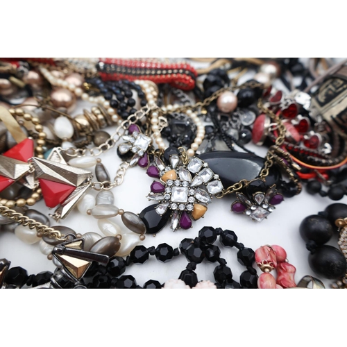 59 - Various Vintage, Costume and Other Assorted Jewellery, Quantity as Photographed