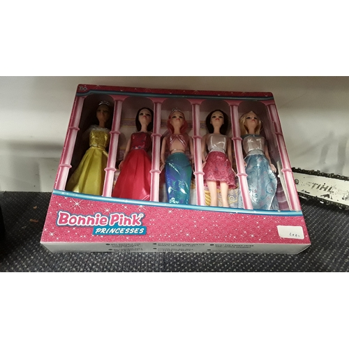 bonnie pink princess 5 pack fashion dolls