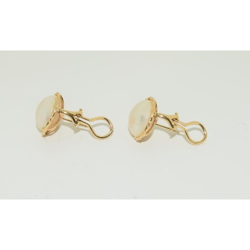 84 - 14ct Mabe Pearl Earrings.