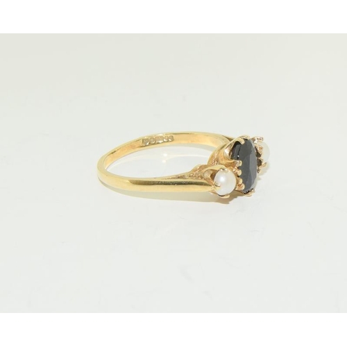 194 - 9ct Gold Pearl and Sapphire ring, Size O.