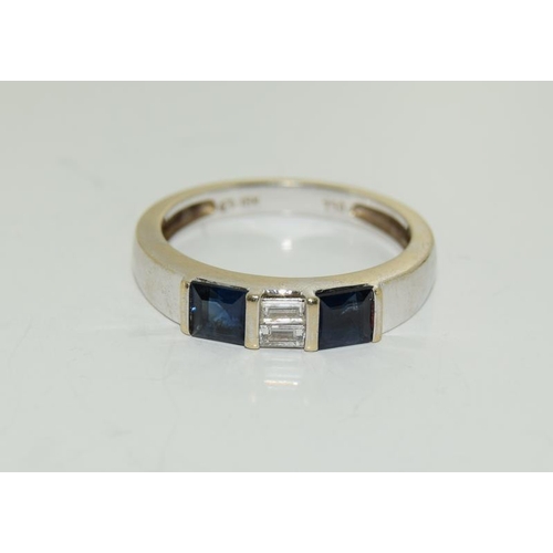 195 - 18ct white Gold Diamond and Sapphire ring, Size M.