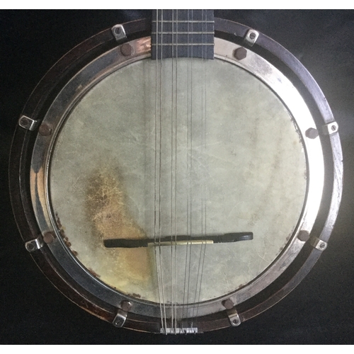 299 - SAVANA MANDOLIN BANJO. This Banjo is dated from the 1920's. Has some wear and strings are all comple... 
