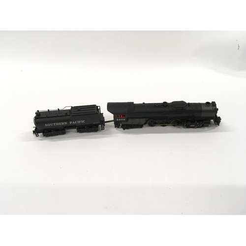 203 - Bachmann N gauge 4-8-4 Southern pacific locomotive and tender. DCC Ready. Appears Good Plus to Excel... 