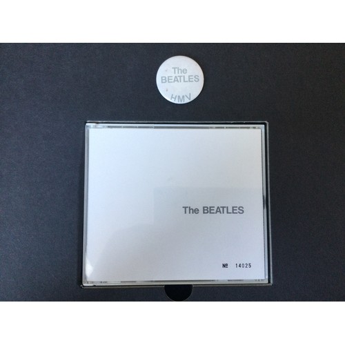 1172 - 'THE BEATLES ON COMPACT DISC' WHITE ALBUM HMV LTD EDITION BOX SET. Hard to find now in this great co... 