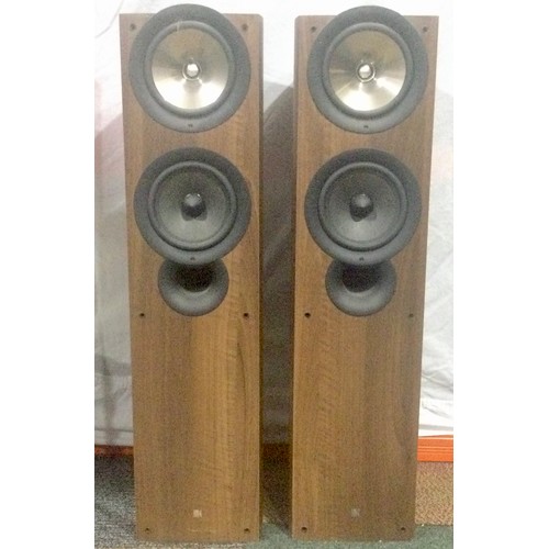 1193 - KEF SPEAKERS. Here we find a home cinema speaker system comprising of 5 speakers. model numbers as f... 