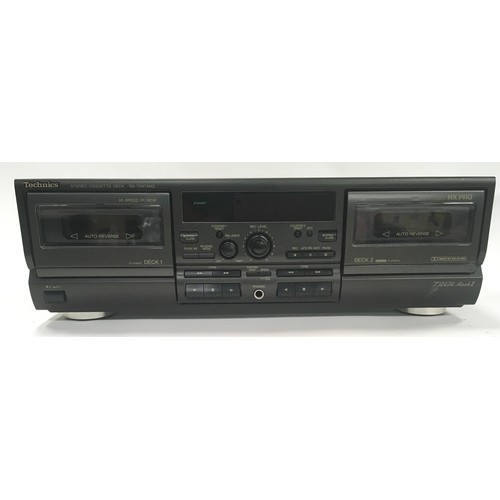 1194 - Technics cassette deck RS-TR474M2 with a Pure DAB portable radio with box.