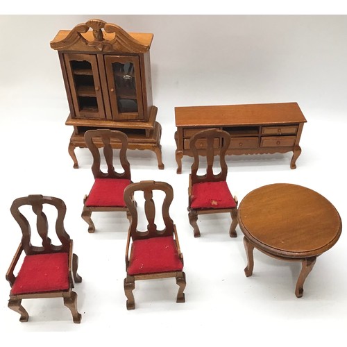 246 - Quanity of wooden dolls house furniture