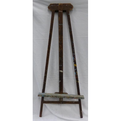 47 - Vintage large artists easel complete needing slight repair. Fully extended height approx 95