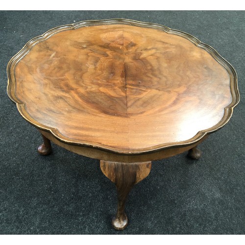 182 - Mahogany occasional table with pie crust edging resting on cabriole legs 36x60x60cm.