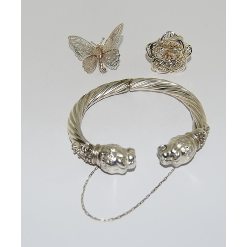 38 - Jewellry box of mixed silver Jewellery
