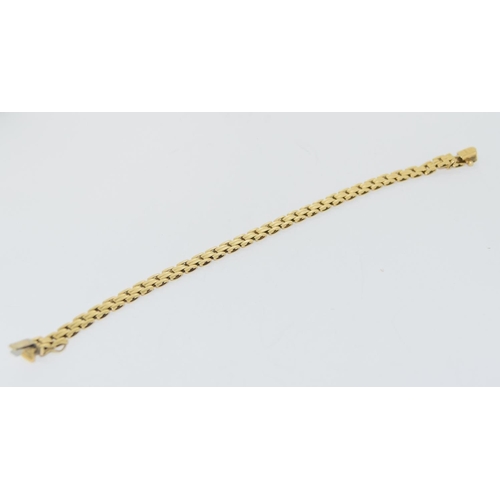 46 - 18ct gold ladies square link flat bracelet 10gm