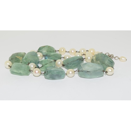 55 - Rough cut Emerald and cultured pearl necklace