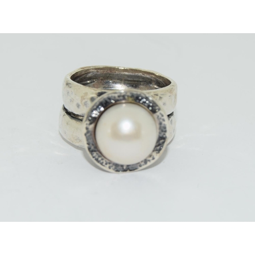 85 - Hand crafted cultured pearl 925 silver ring, Size N