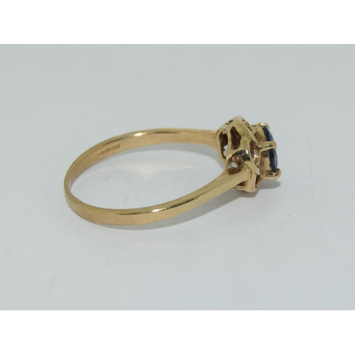 66 - 9ct gold ladies amethyst ring size P