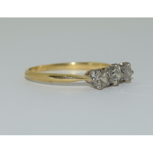 61 - 18ct gold and platinum ladies 3 stone diamond ring approx 0.33ct size M
