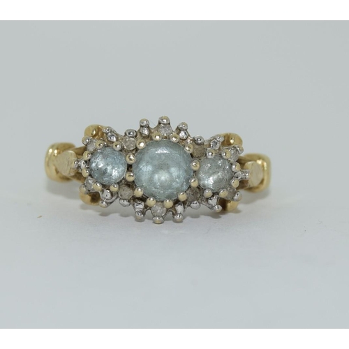 64 - 9ct gold ladies antique style 3 stone aquamarine and diamond ring size M