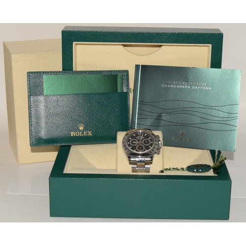 32 - 2015 Rolex stainless steel, Daytona ref - 116520, box and papers (ref 9)
