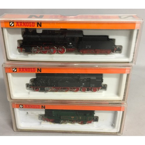 ARNOLD N LOCOMOTIVE A VAPEUR BR 95 020 VERT/NOIR REF 2281 PARFAIT ETAT