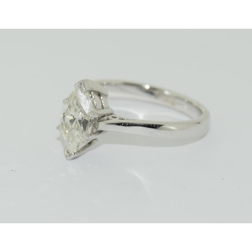 1097 - A fine 18ct white gold marquoise diamond ring of approx 1.1cts. Size K