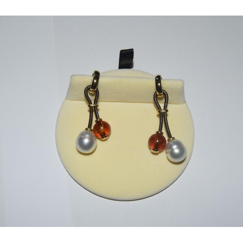 1079 - Suite of Designer Jewelry Kailis Australia Genuine Australian Pearls And Amber all set on 18ct gold ... 
