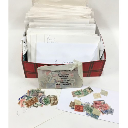 43 - Box of sorted loose stamps in envelopes. Gb, Commonwealth and Rest of World