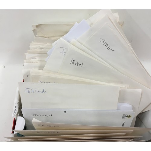43 - Box of sorted loose stamps in envelopes. Gb, Commonwealth and Rest of World