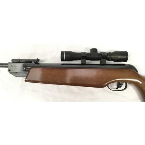 111 - Vintage Gamo Magnum .22 air rifle with camo kit bag. Overall length 43