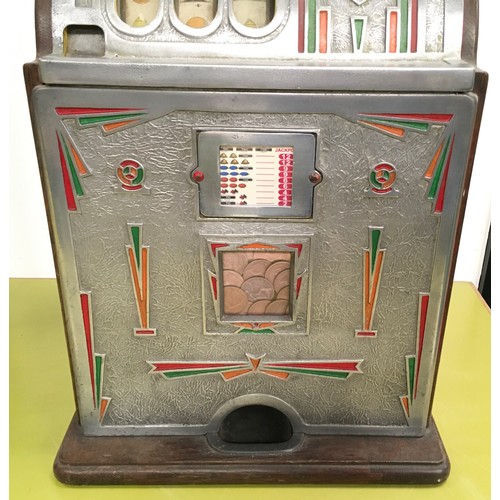 22 - A Jennings Victoria slot machine, working on 1d with key.