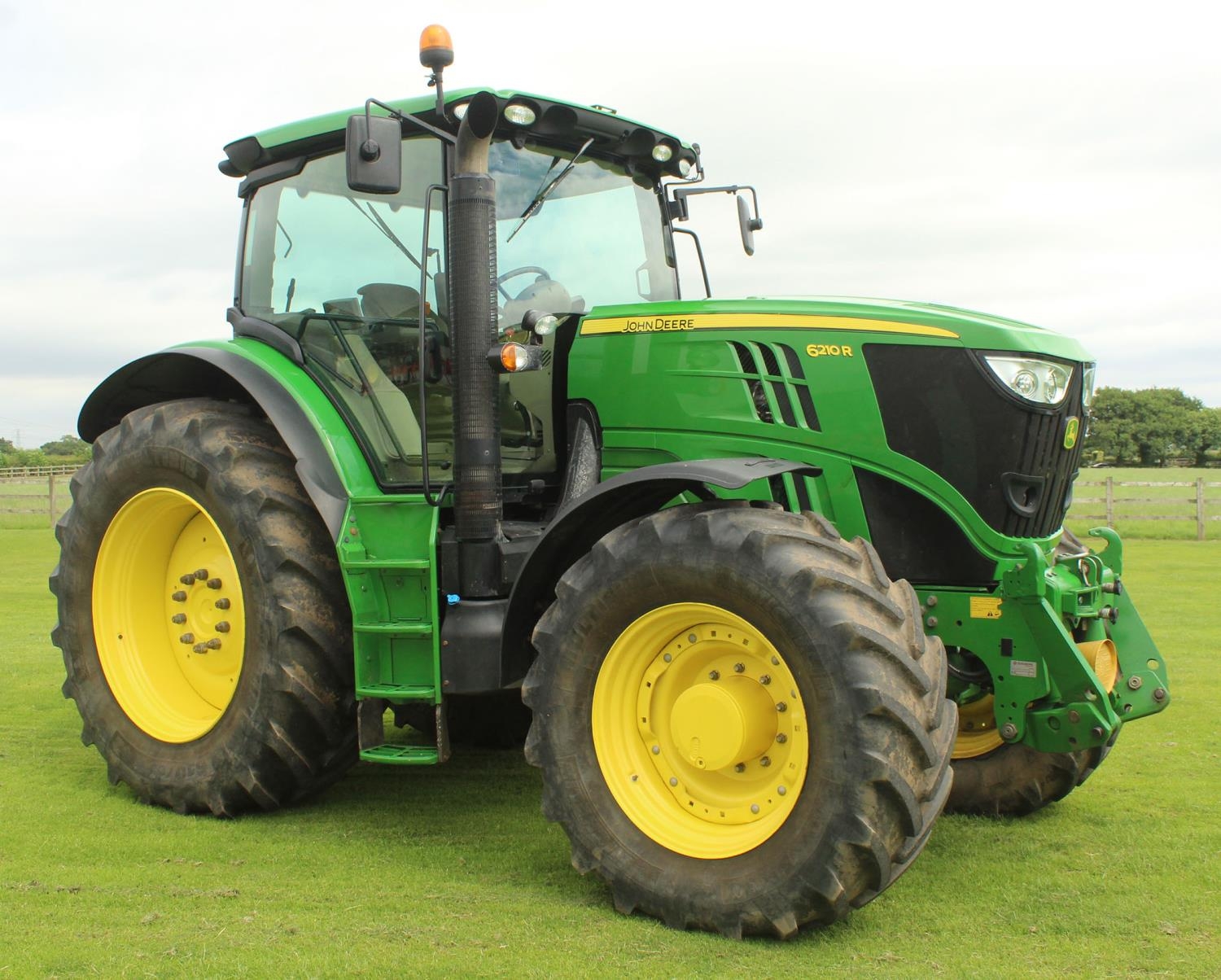 A JOHN DEERE 6120R AUTO POWER AND AUTO TRACK READY WITH FRONT LINKAGE ...