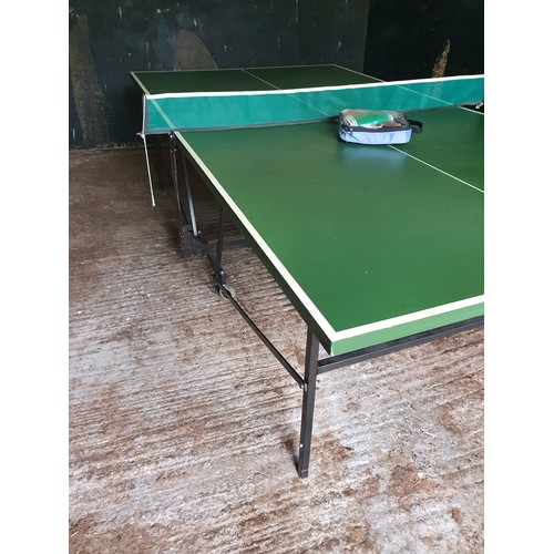 772a - A full size Table Tennis Table in excellent condition.