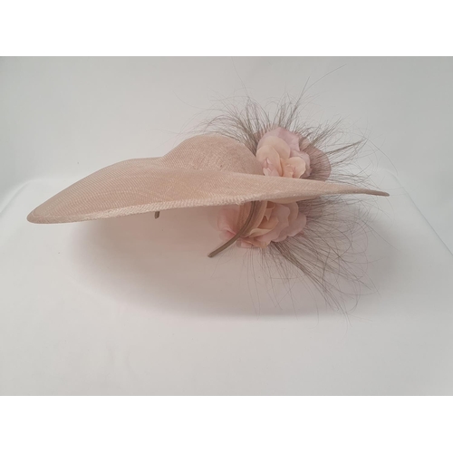 A Catherine Cooke of Dublin Fascinator. Barnebys