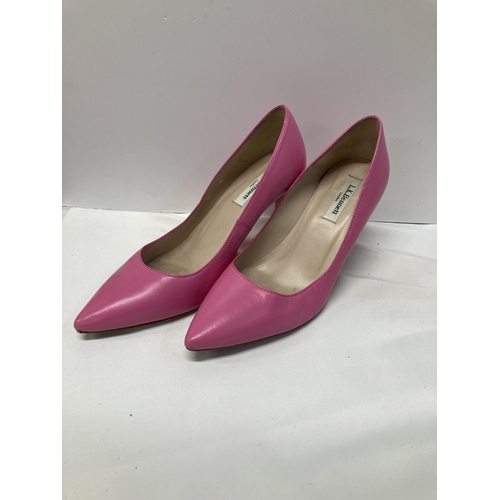 43 - LK Bennett Pink leather pointed toe Courts. Size 38 (UK). RRP €265. https://www.lkbennett.com/produc... 
