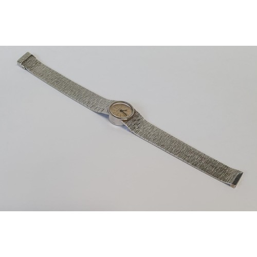 20 - A Bueche Girod Swiss 9ct White Gold Ladies Watch. Damage to glass. Stamped 375.