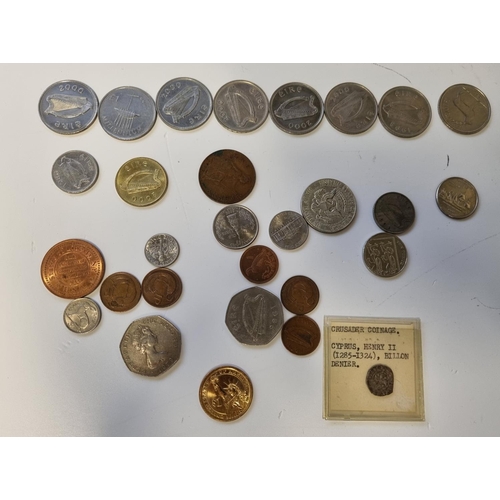 19B - A quantity of Irish and US Coinage along with an named Vintage Coin.