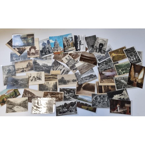 21C - A quantity of Vintage and Military Post Cards.
