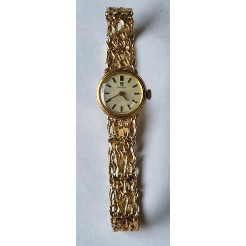 57 - A 9ct Gold antique Omega ladies Bracelet Watch. Total weight 21.22 gms.