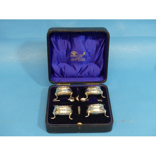 59 - A cased set of four Edwardian silver Open Salts, by George Nathan & Ridley Hayes, hallmarked CHe... 