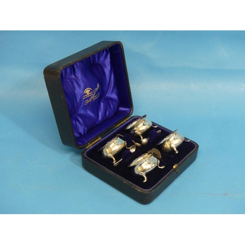 59 - A cased set of four Edwardian silver Open Salts, by George Nathan & Ridley Hayes, hallmarked CHe... 