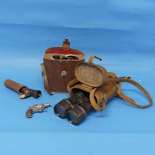 37 - A pair of WW1 period Officer's Binoculars, by Colmont Paris, in brown leather case, together with an... 