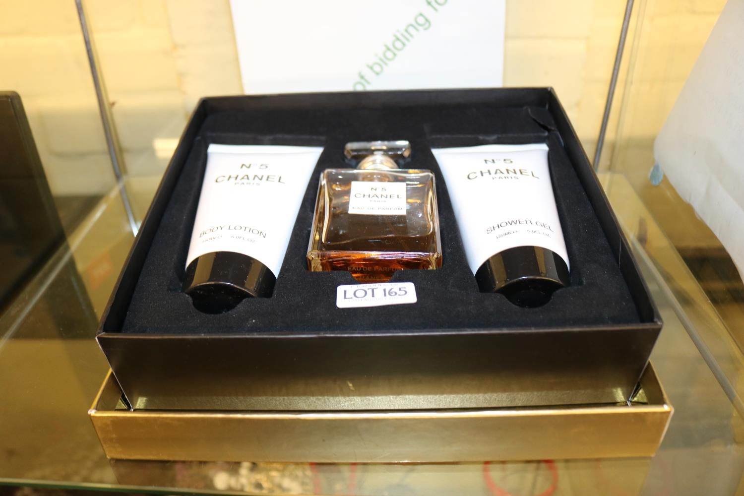 BOXED CHANEL NO 5 STYLE PERFUME/BODY LOTION SET